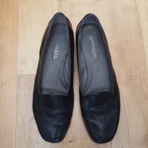 Aerosoles "Survival" loafer black leather 8.5W